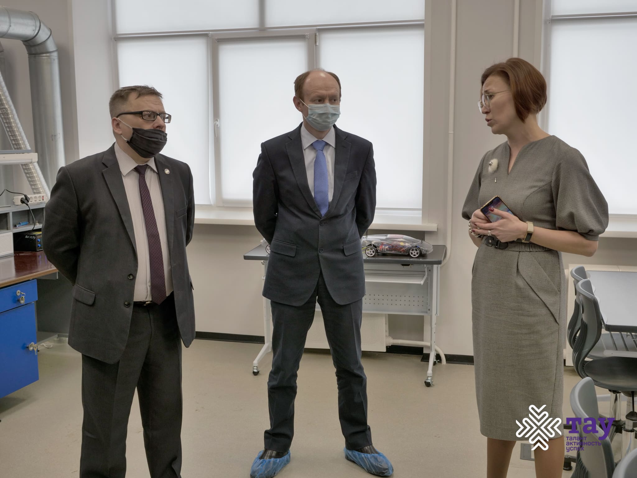 Делегация ИжГТУ посетила Центр «ТАУ»