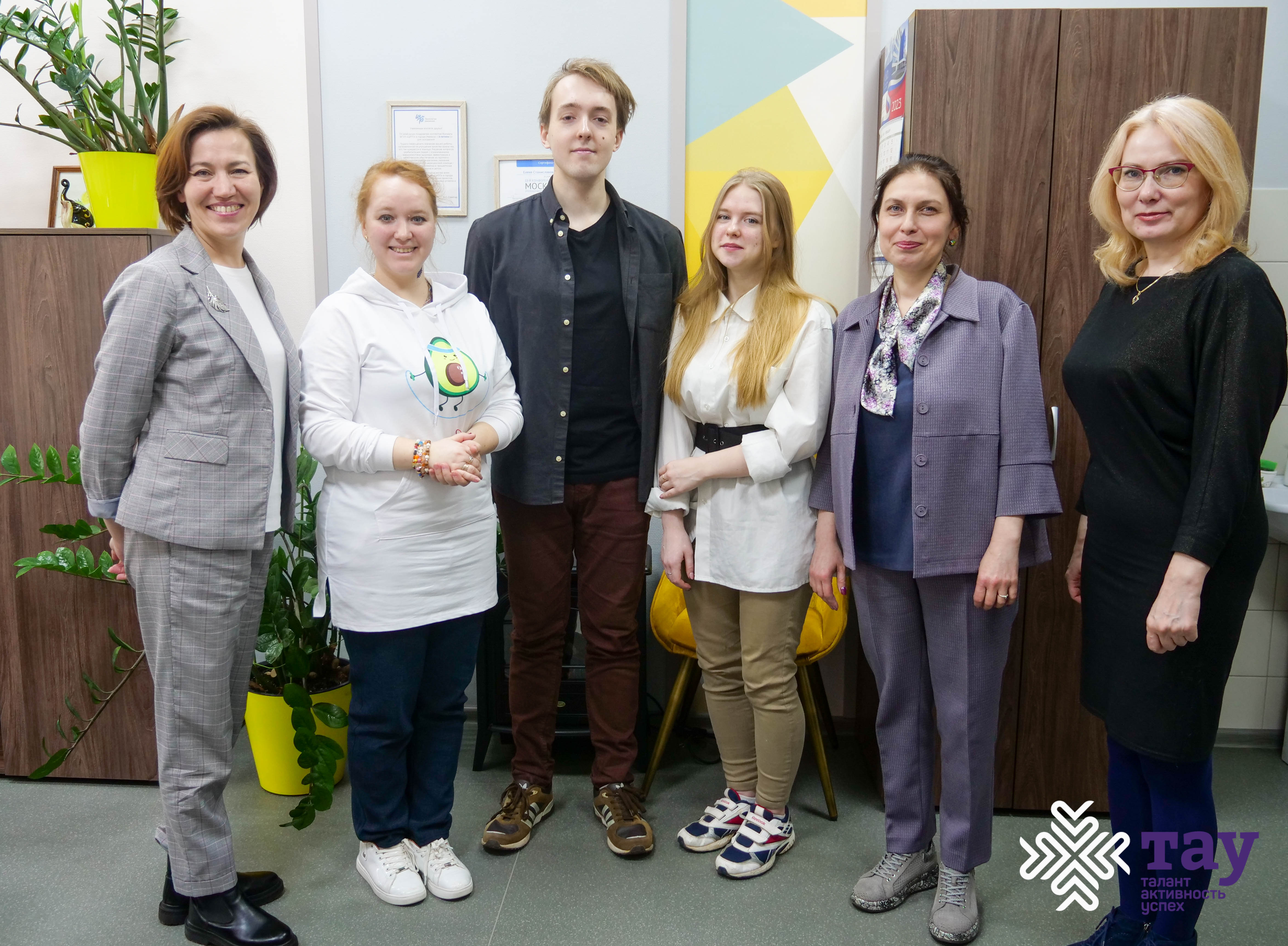 Директор «ТАУ» с наставниками проекта «Helping Hand» посетили Центр инновационных технологий в ортопедии