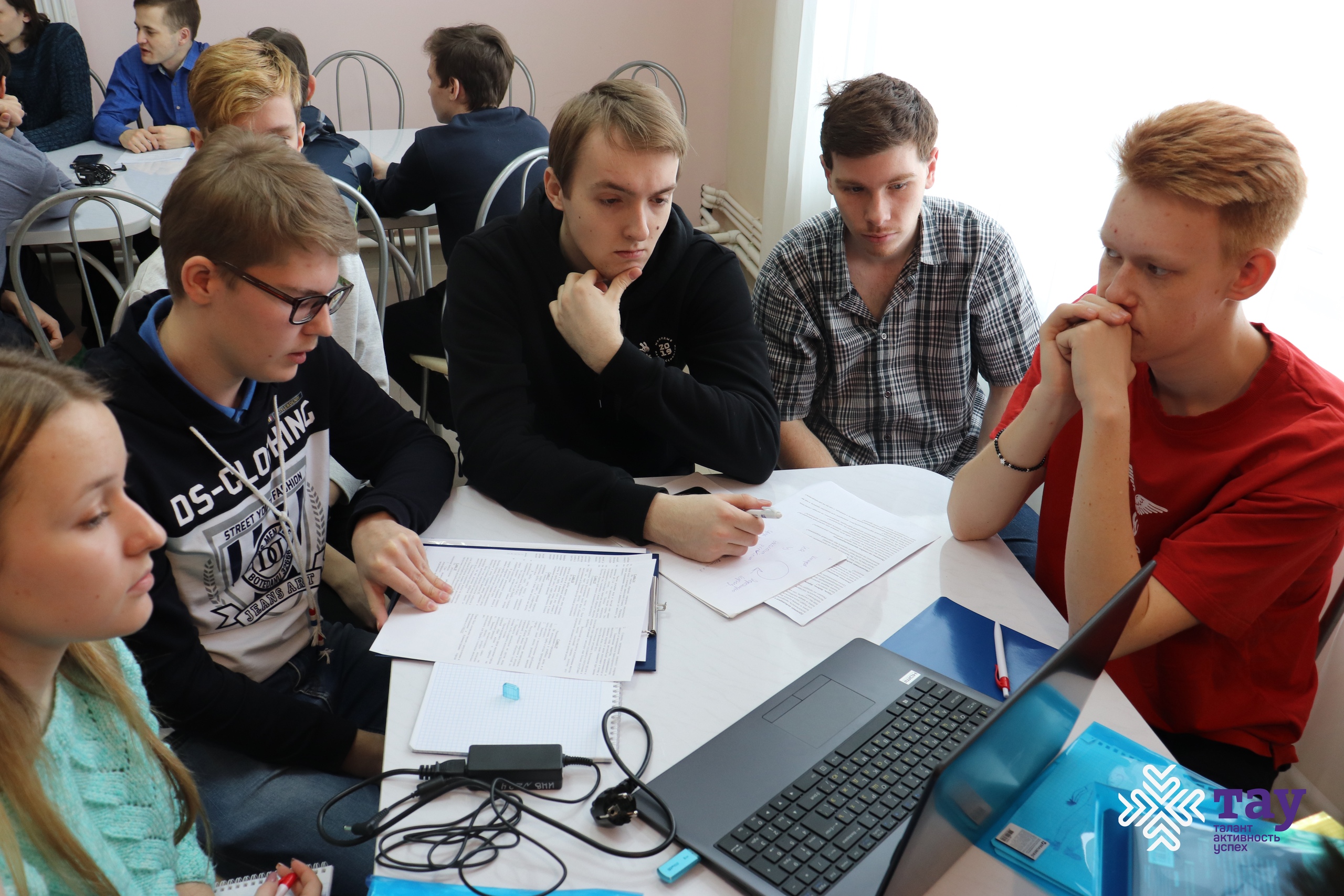 График профильных смен на 2021 год