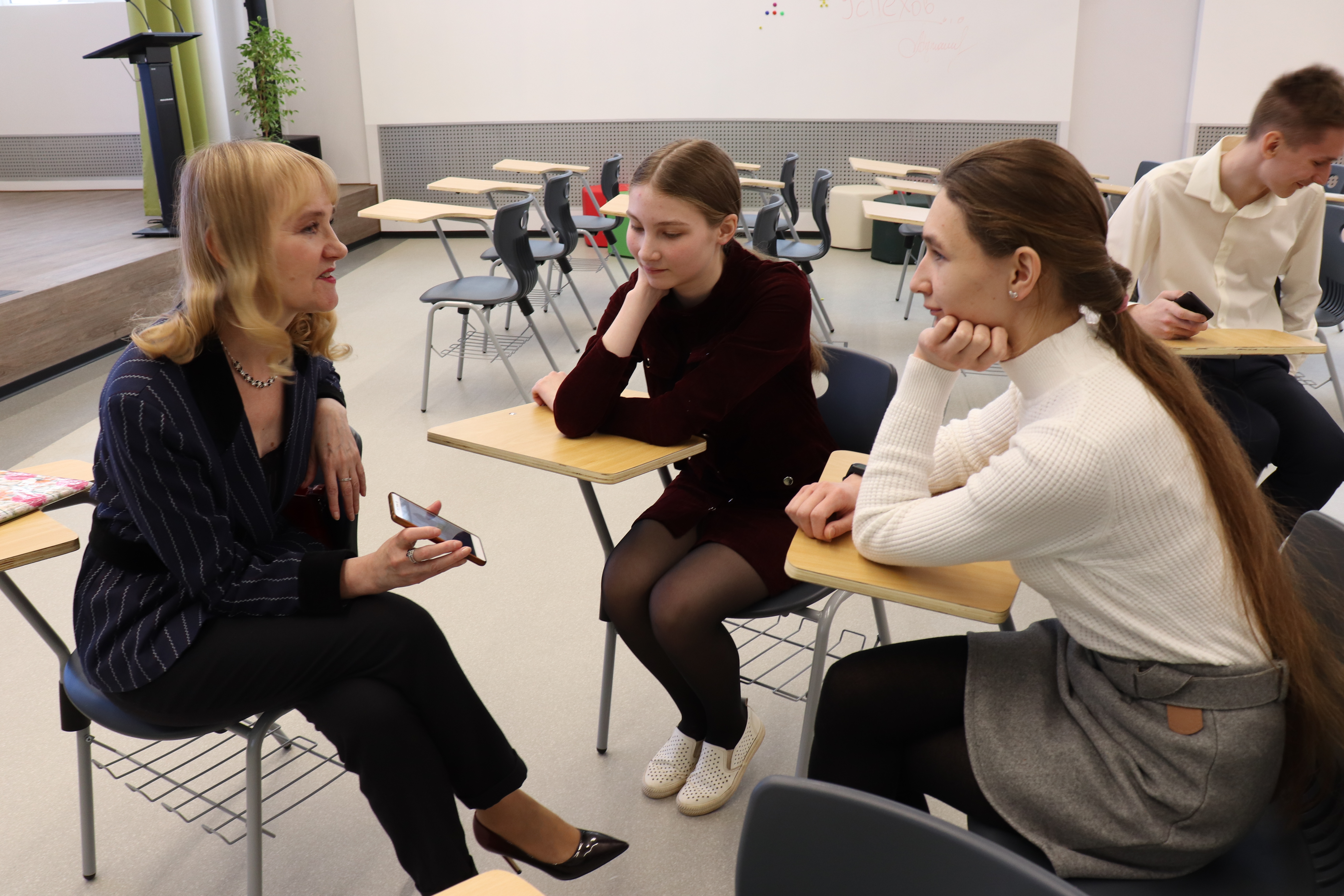 Приглашаем к участию в открытых вебинарах от Лаборатории выявления одаренности и профориентации «ТАУ»