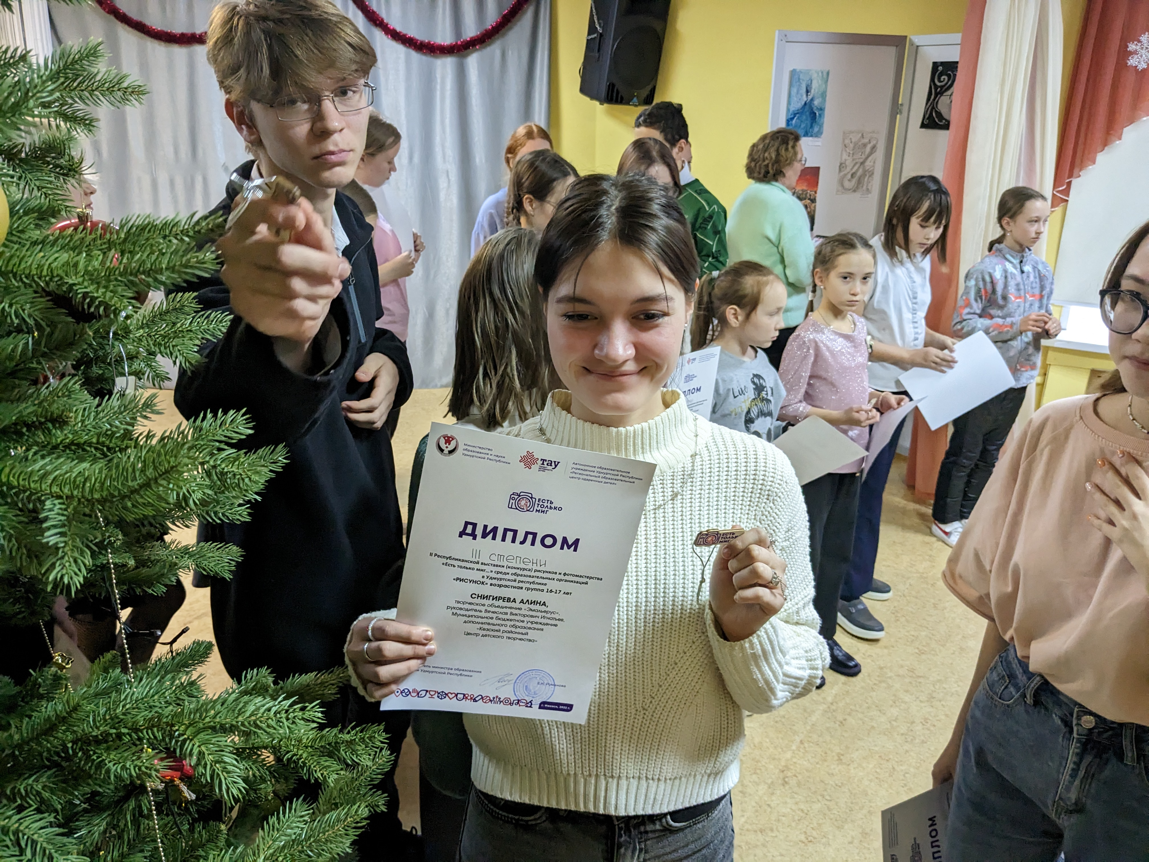 Финал II Республиканской выставки (конкурса) рисунков и фотомастерства «Есть только миг…»