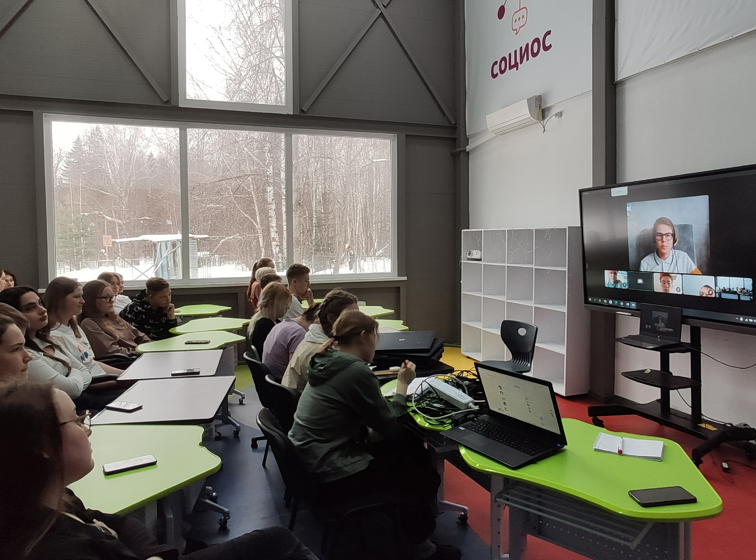 Амбассадоры «ТАУ» выступили на смене «Генетические технологии»