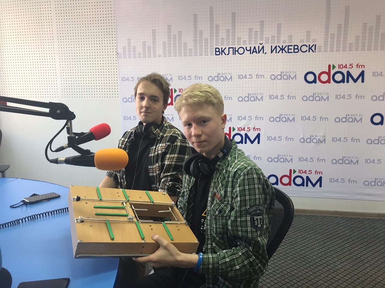 Воспитанник и педагог Центра приняли участие в эфире на радио «Адам»